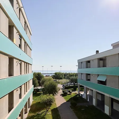 Marina Lifestyle, Seafront With Parking Lejlighed *